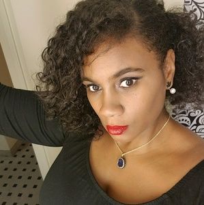 Meet your Posher, Staci